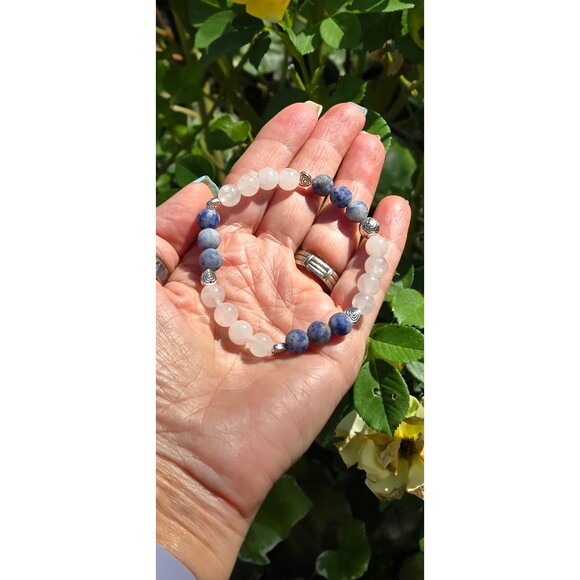 Rose Quartz and Sodalite Beaded Bracelet and Earrings Set - Picture 4 of 4